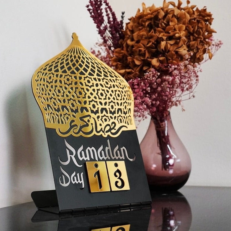 Ramadan Kareem Changeable Date Islamic Table Decor – Metal & Acrylic | Global Wall Art