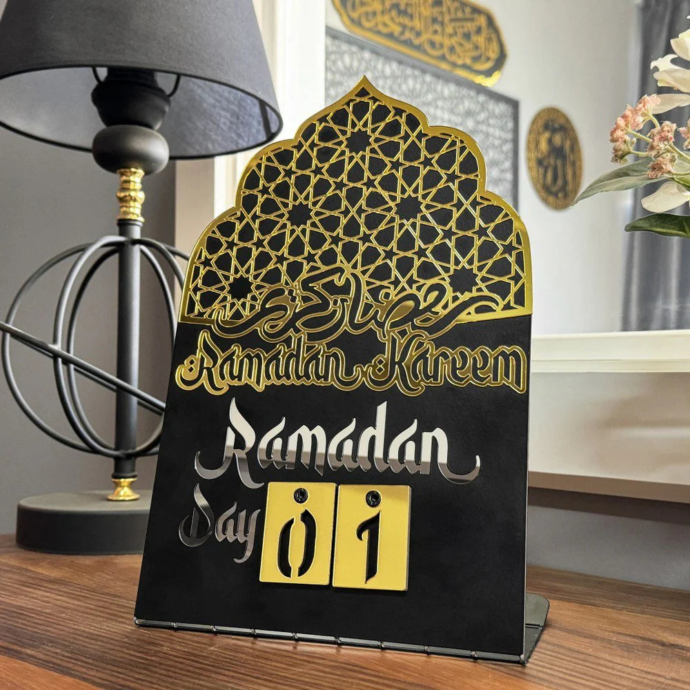 Ramadan Kareem Changeable Date Islamic Table Decor – Metal & Acrylic | Global Wall Art